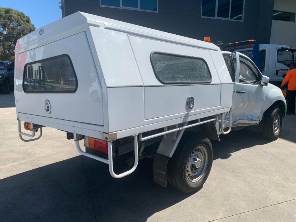 Car Wreckers - Isuzu D-Max 2017