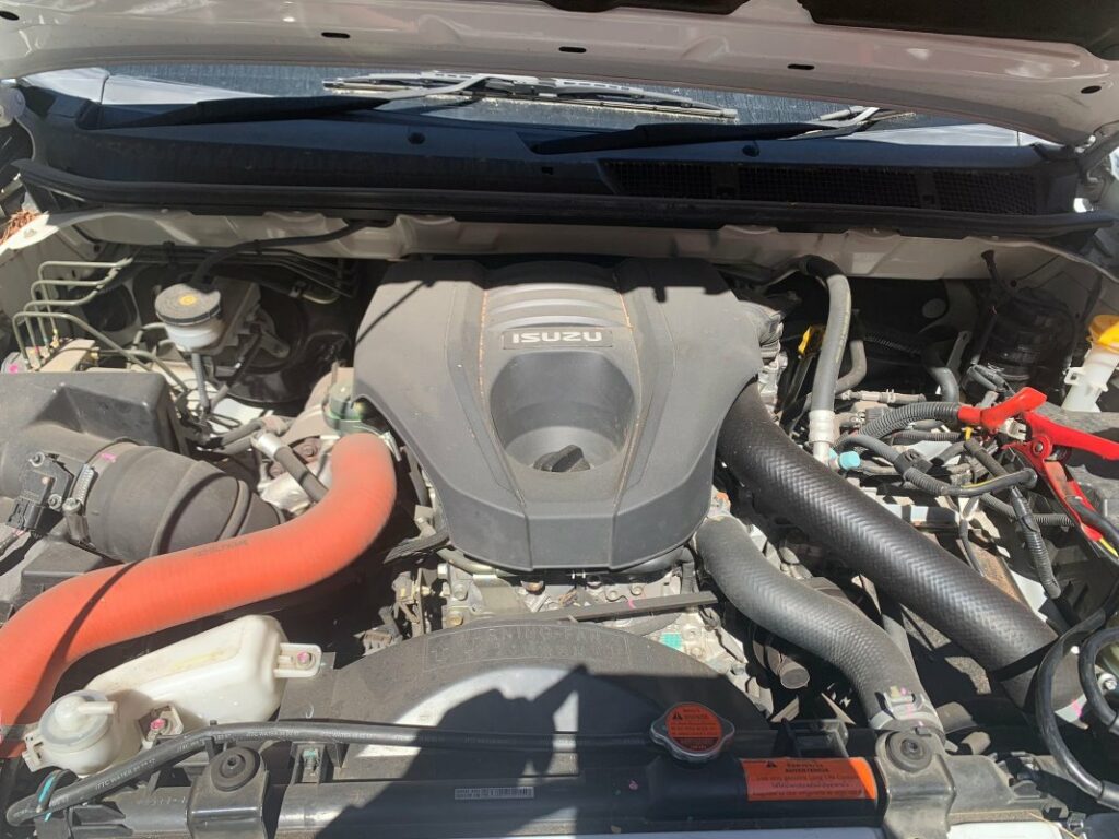 Car Wreckers - Isuzu D-Max 2017