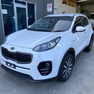 Car Wreckers - Kia Sportage 2017 White Auto Diesel