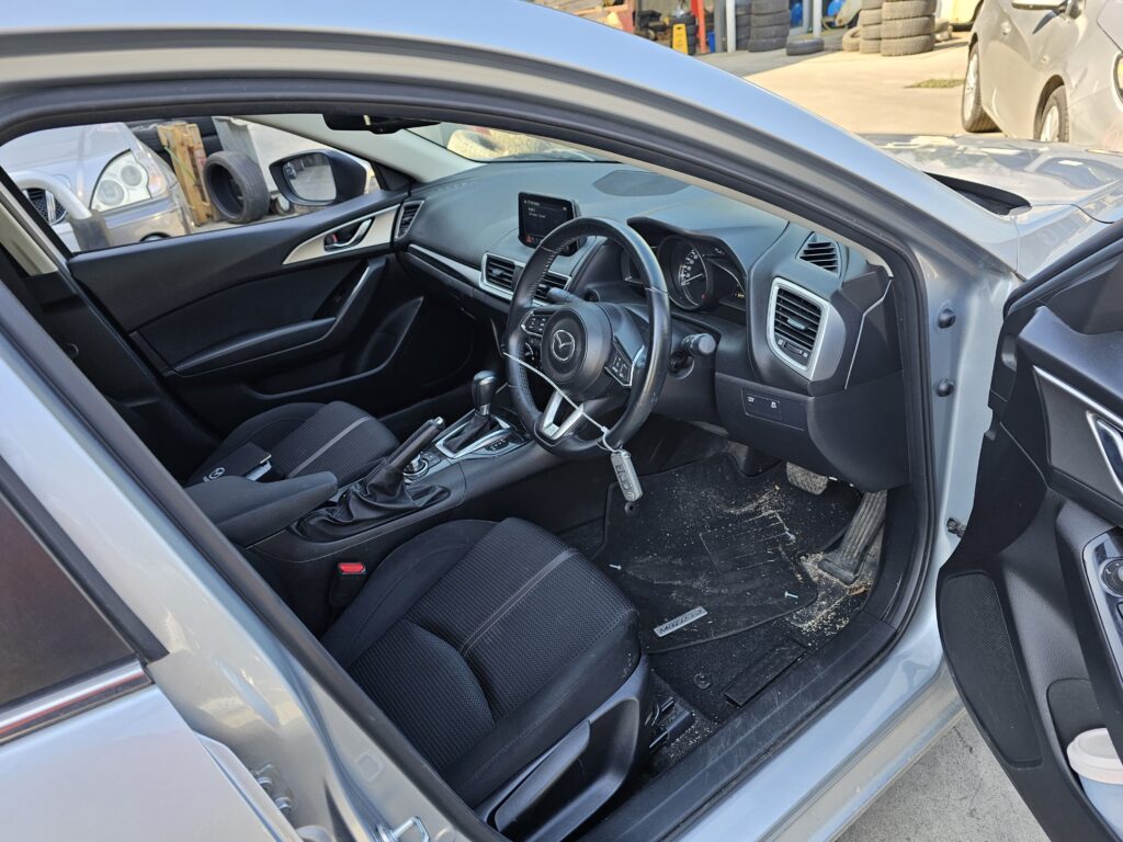 Car Wrecker - 2017 Mazda Mazda3