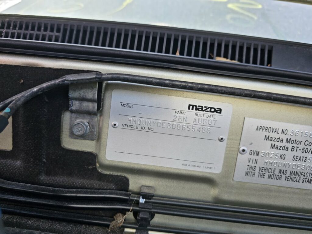 Car Wreckers - Mazda BT-50 2007