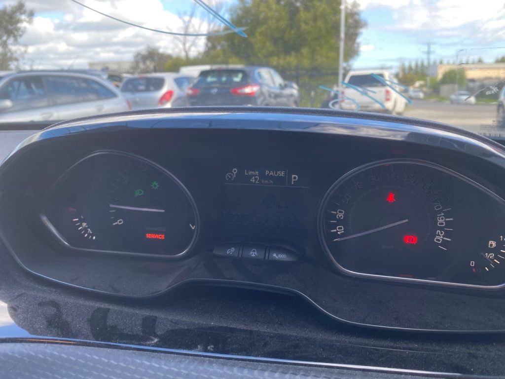 Car Wreckers - Peugeot 2008 2017 Blue Auto Petrol