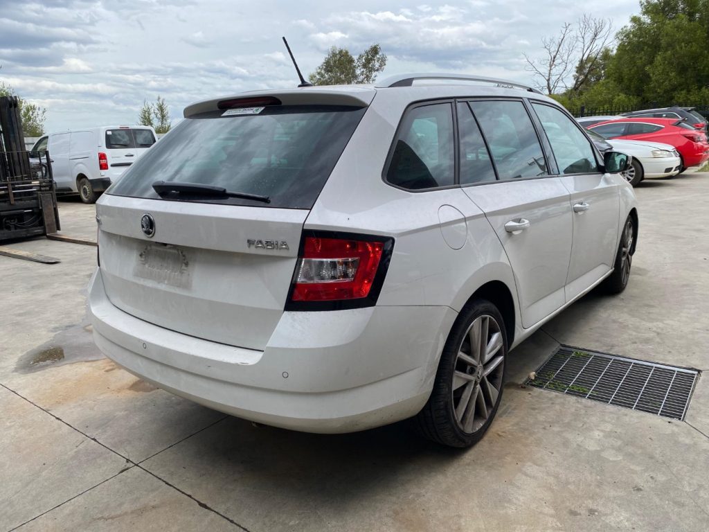 Car Wreckers - Skoda Fabia 2017 White Auto Petrol