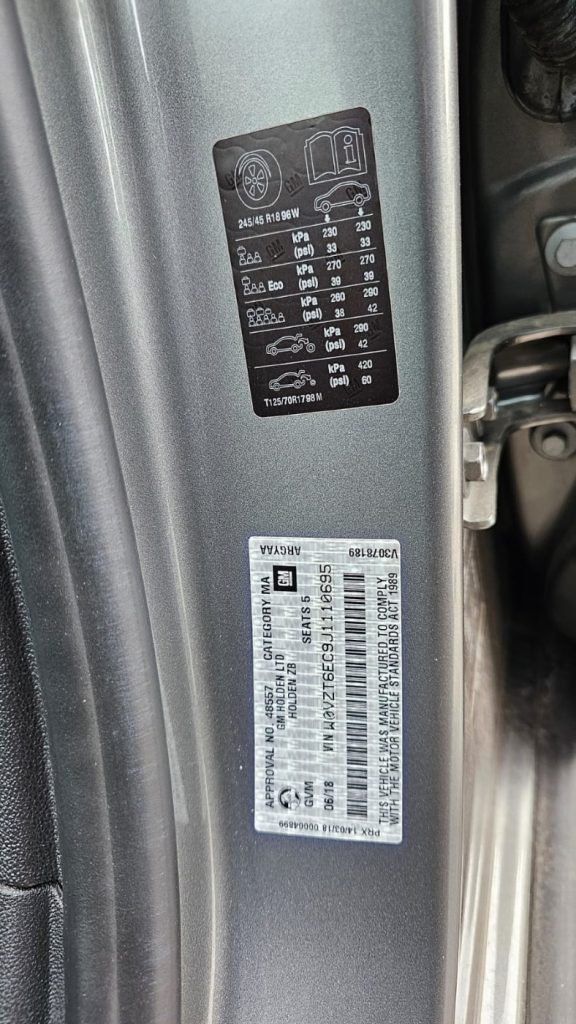 Car Wreckers - Holden Calais 2018 Grey Auto Petrol