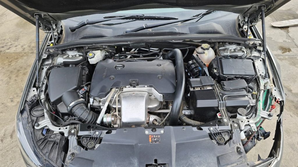 Car Wreckers - Holden Calais 2018 Grey Auto Petrol