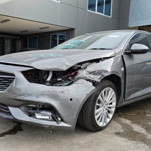 Car Wreckers - Holden Calais 2018 Grey Auto Petrol