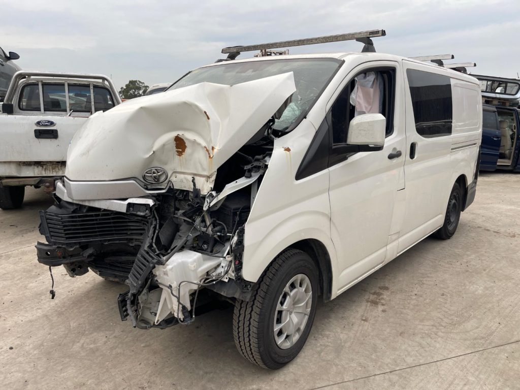 Car Wreckers - Toyota Hiace 2019 White Auto
