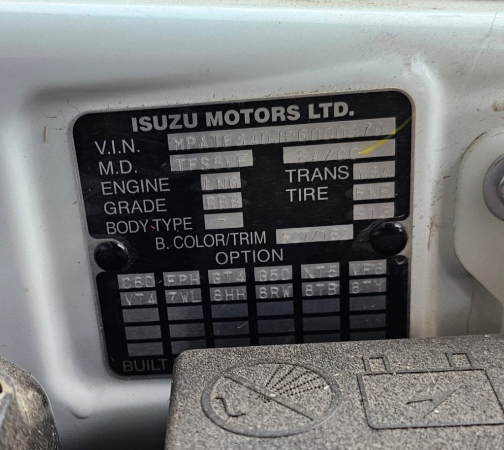 Car Wreckers - Isuzu D-Max 2022 White Auto Petrol