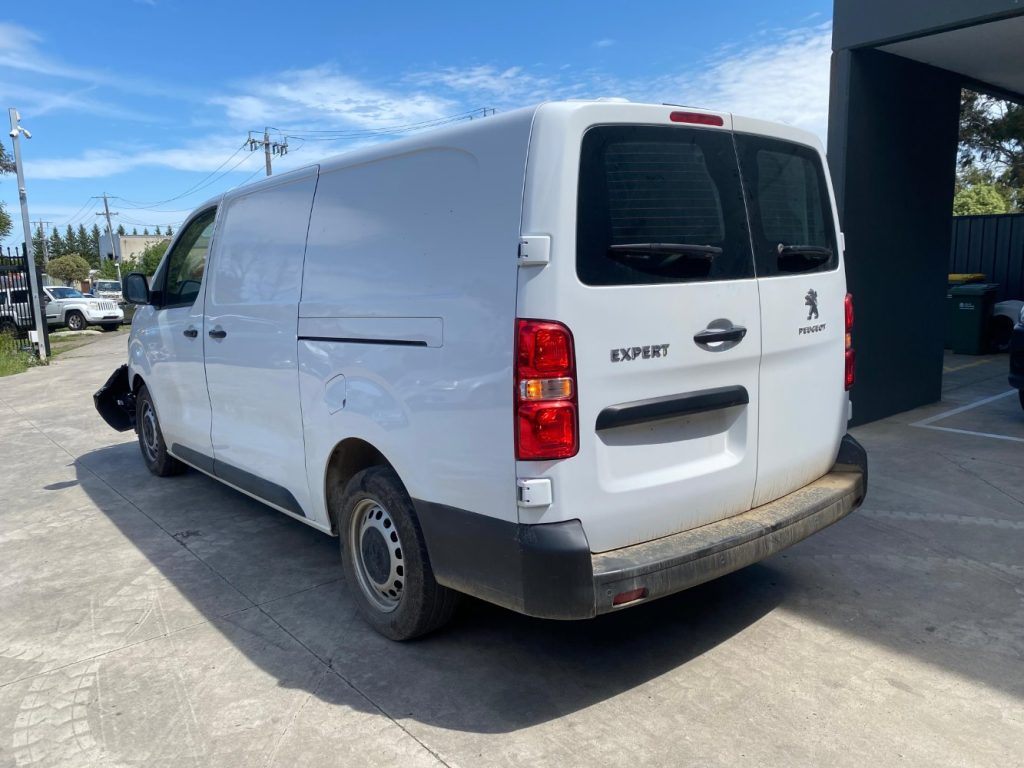 Car Wreckers - Peugeot Expert 2022 White Auto Diesel