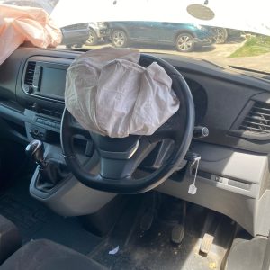 Car Wreckers - Peugeot Expert 2022 White Auto Diesel