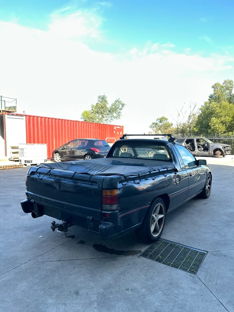 Holden Commodore 1995 Black Auto Petrol
