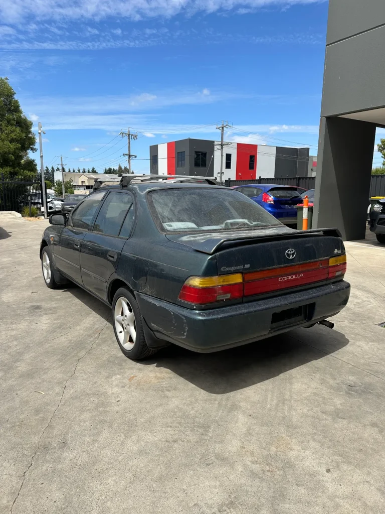Toyota Corolla 1998 Green Man Petrol