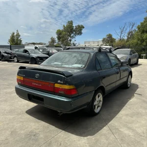 Toyota Corolla 1998 Green Man Petrol