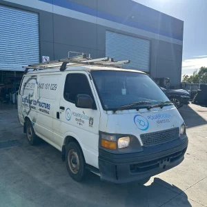 Toyota HiAce 1999 White Manual Petrol