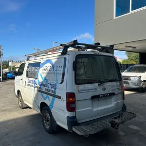 Toyota HiAce 1999 White Manual Petrol
