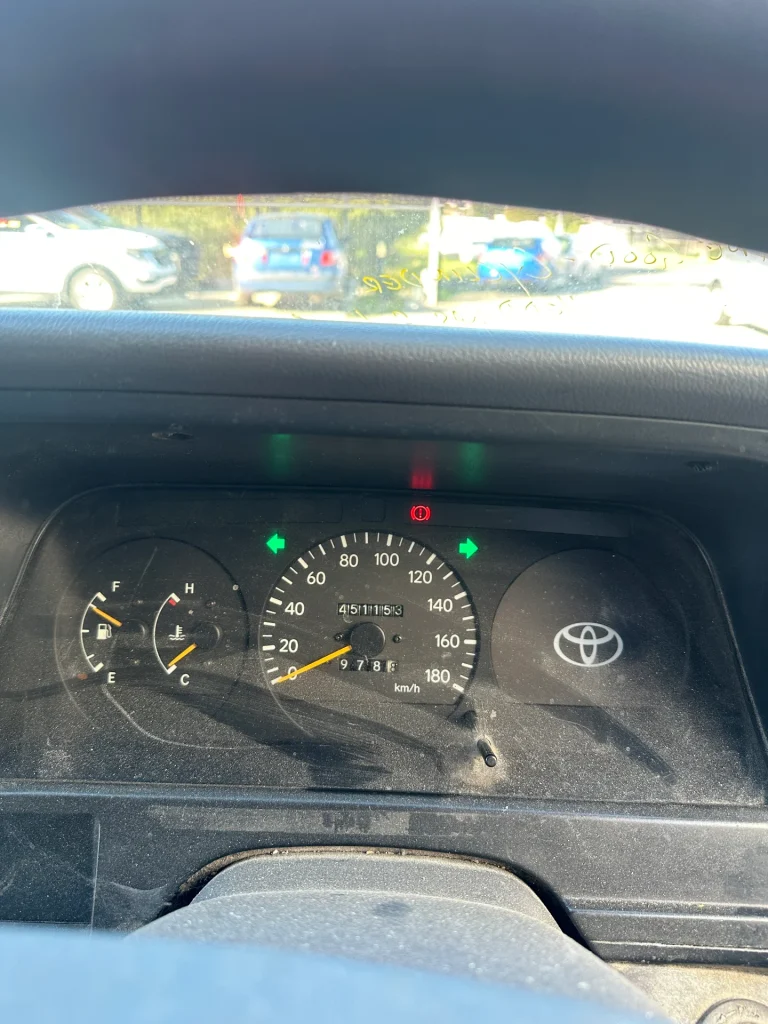 Toyota HiAce 1999 White Manual Petrol