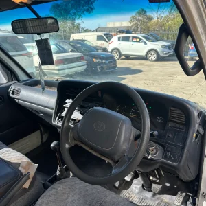 Toyota HiAce 1999 White Manual Petrol