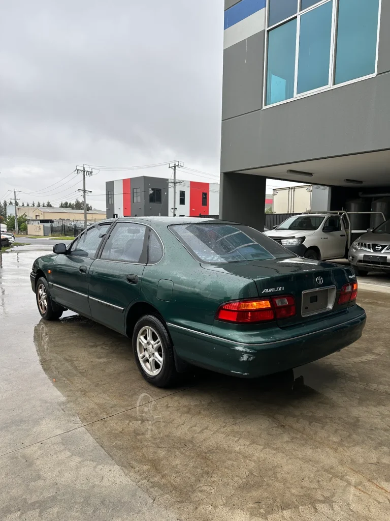Toyota Avalon 2000 Green Auto Petrol