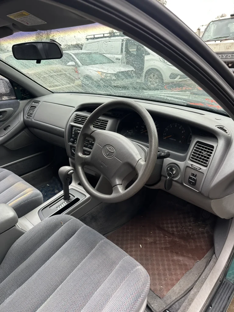 Toyota Avalon 2000 Green Auto Petrol