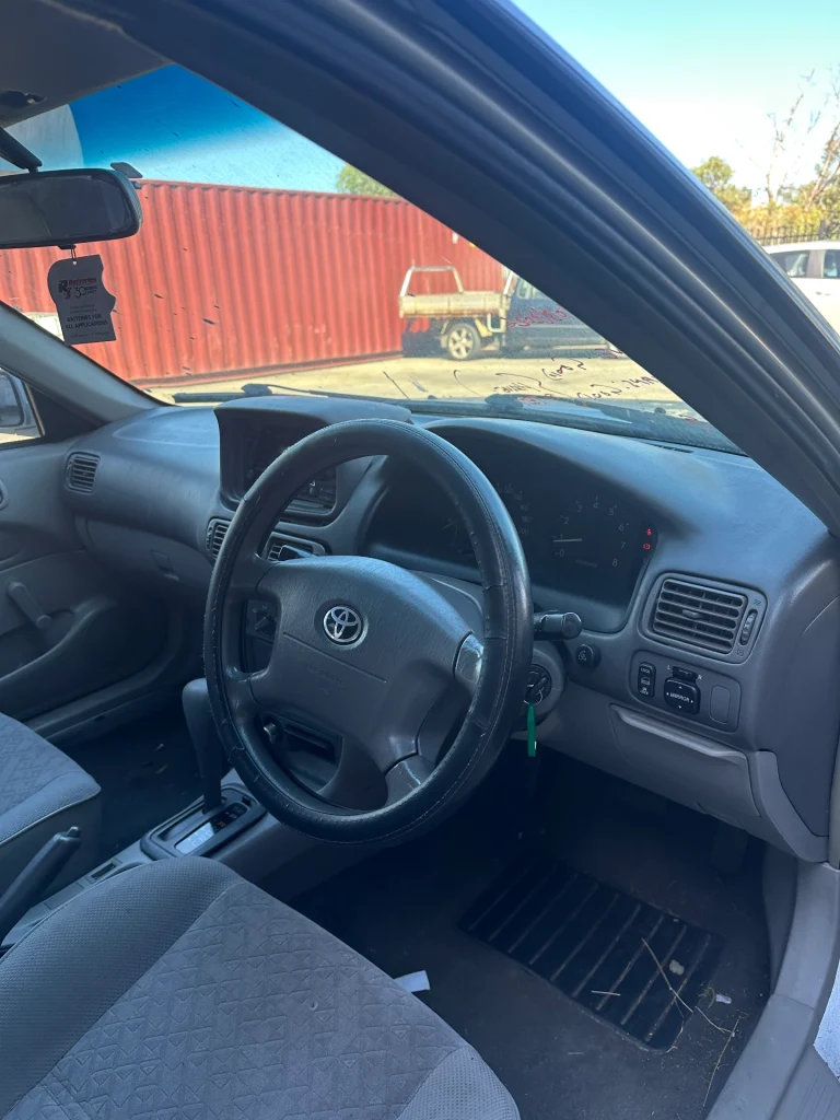 Toyota Corolla 2001 Silver Auto Petrol