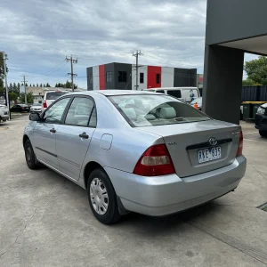 Toyota Corolla 2001 Silver Man Petrol