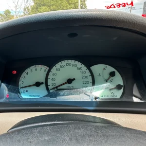 Toyota Corolla 2001 Silver Man Petrol