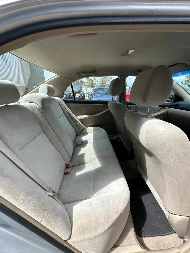 Toyota Corolla 2001 Silver Man Petrol