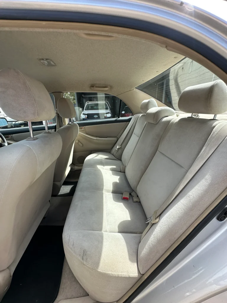 Toyota Corolla 2001 Silver Man Petrol