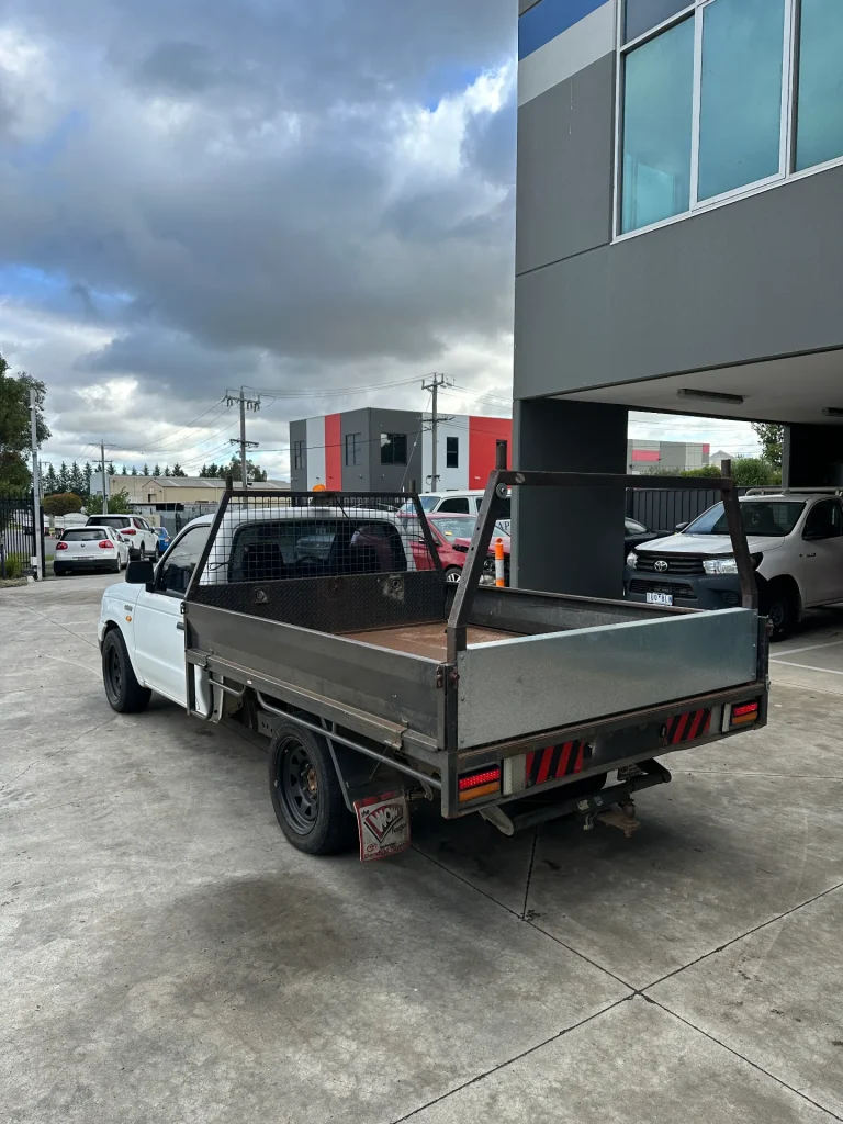 Ford Courier 2003 White Manual Diesel