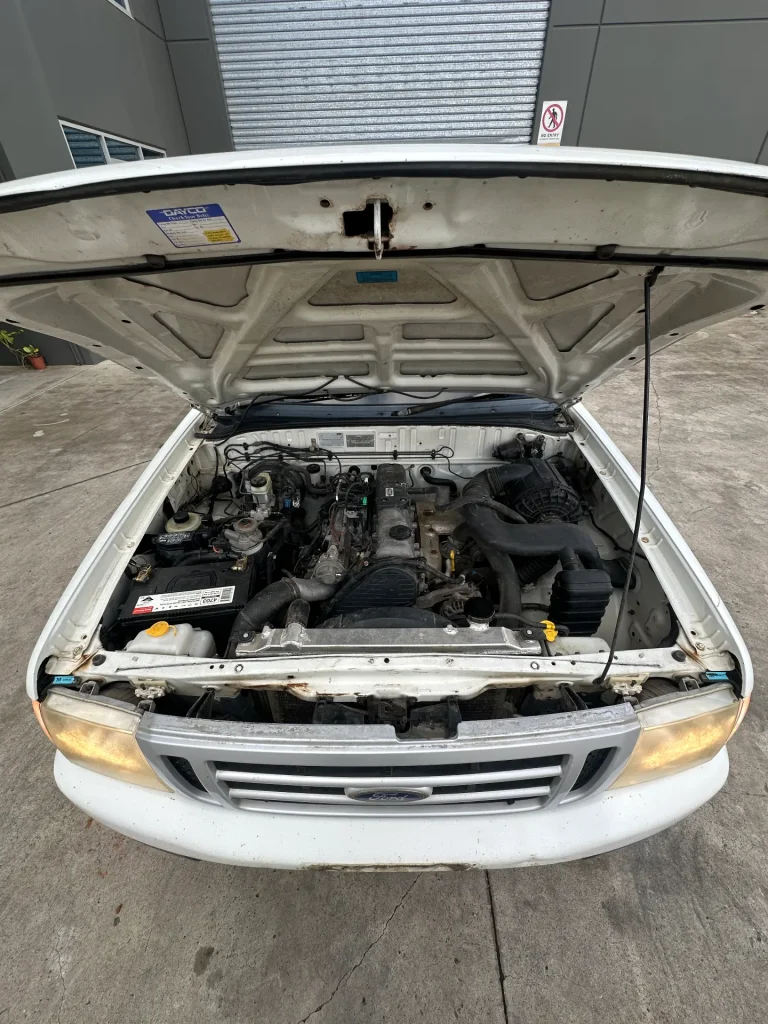 Ford Courier 2003 White Manual Diesel