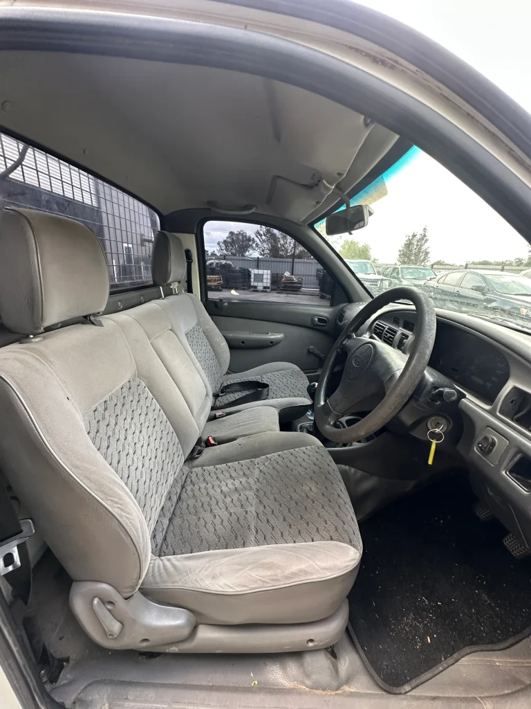 Ford Courier 2003 White Manual Diesel