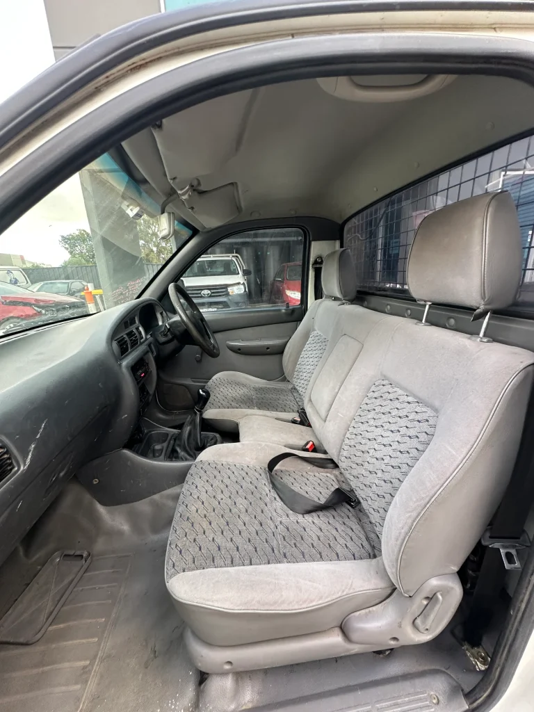 Ford Courier 2003 White Manual Diesel