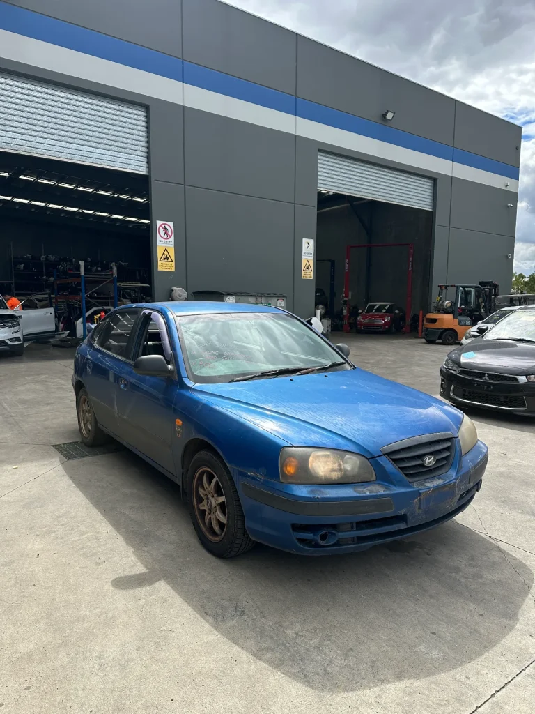Hyundai Elantra 2004 Blue Manual Petrol