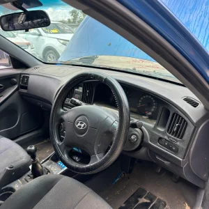 Hyundai Elantra 2004 Blue Manual Petrol