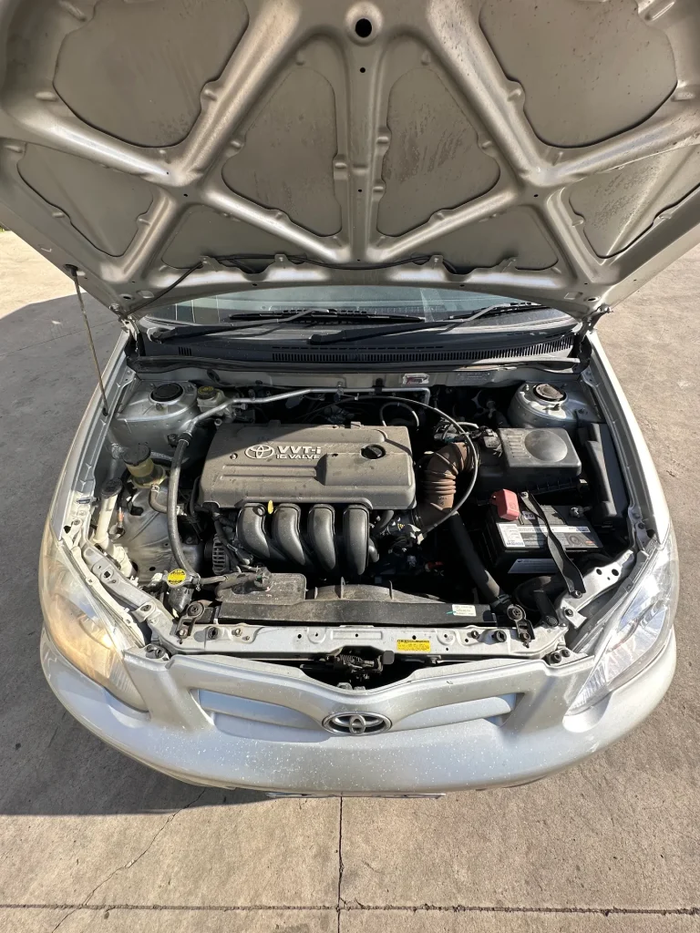 Toyota Corolla 2004 Silver Auto Petrol