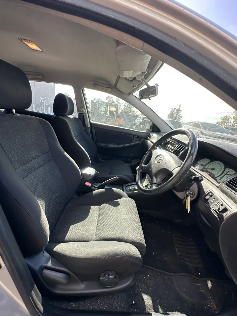 Toyota Corolla 2004 Silver Auto Petrol