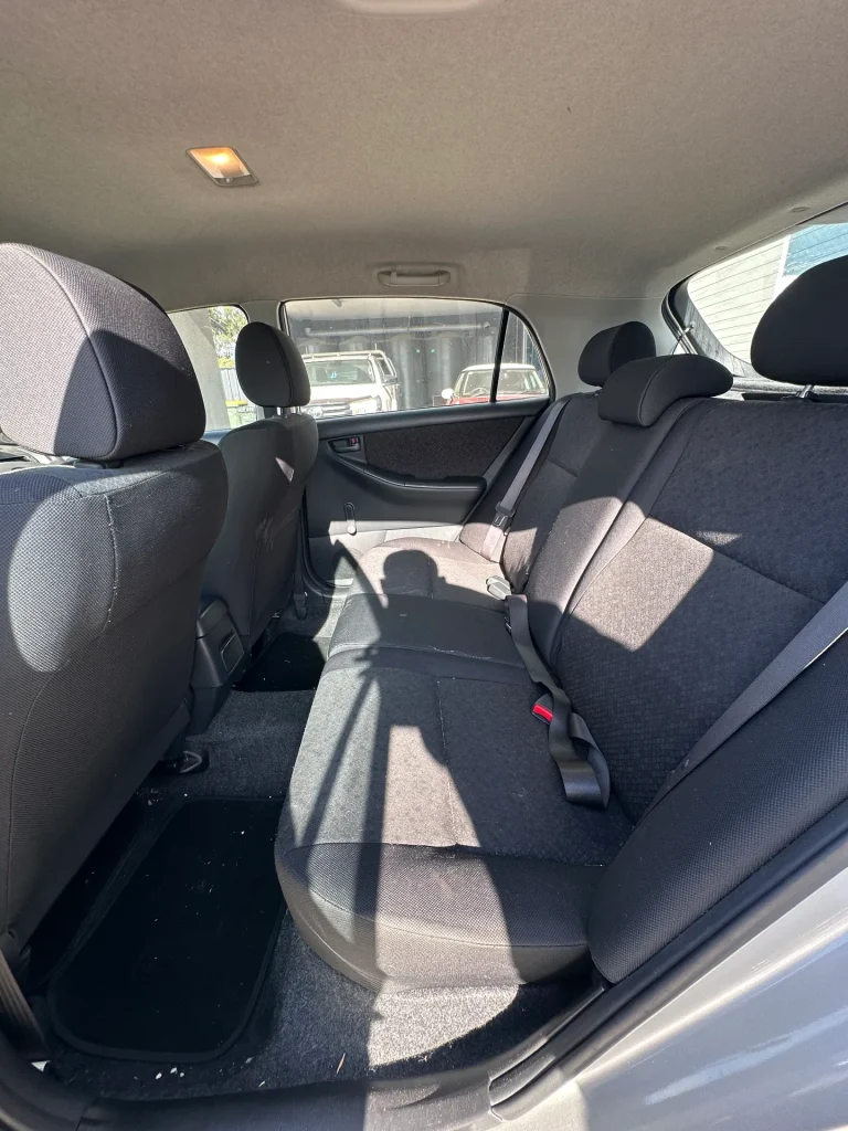 Toyota Corolla 2004 Silver Auto Petrol