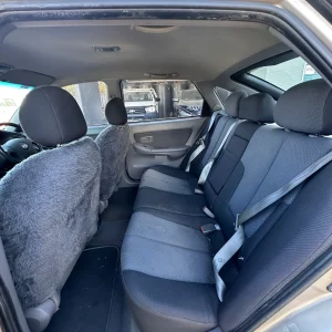 Hyundai Elantra 2005 Gold Auto Petrol