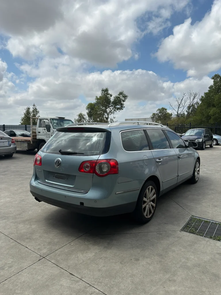 Volkswagen Passat 2006 Blue Auto Petrol
