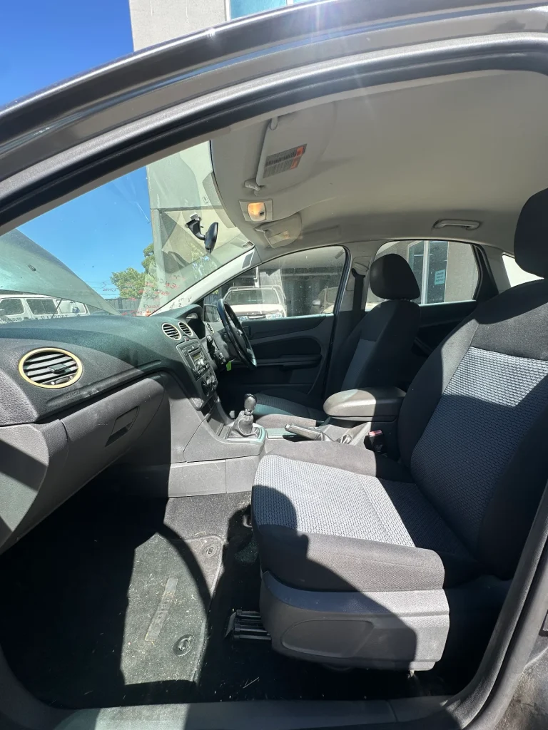 Ford Focus 2007 Grey Manual Petrol