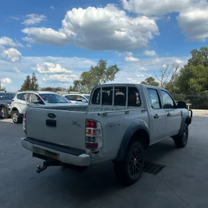 Ford Ranger 2009 White Manual Diesel
