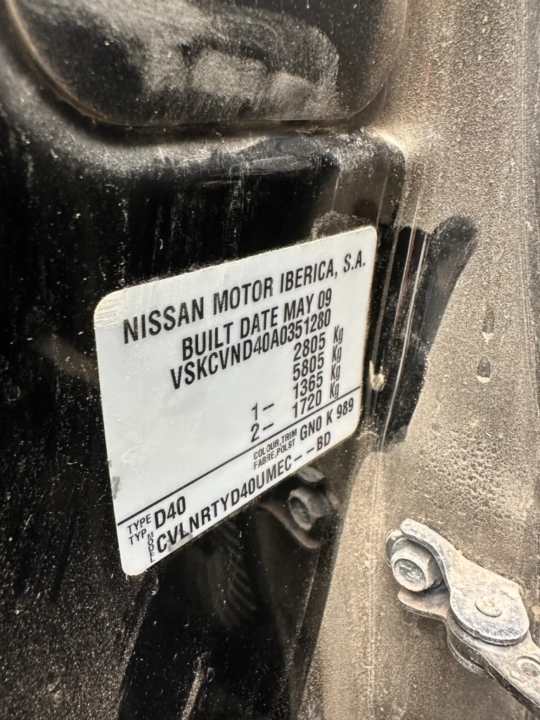 Nissan Navara 2009 Black Man Diesel