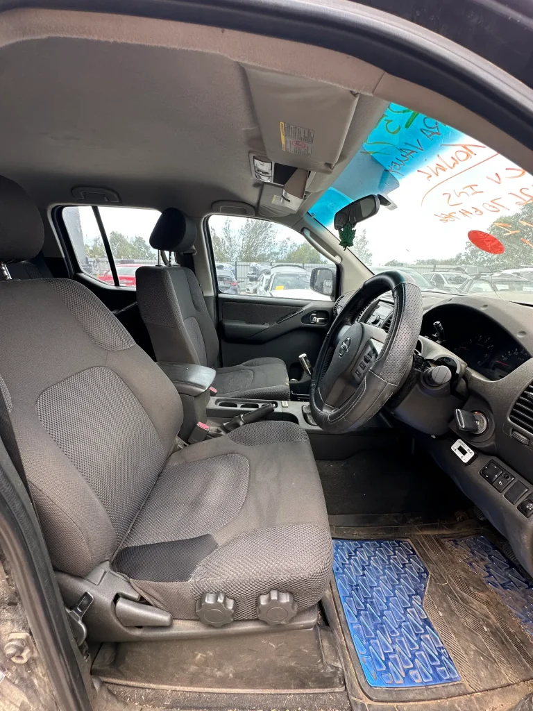 Nissan Navara 2009 Black Man Diesel