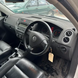 Volkswagen Tiguan 2009 White Auto Petrol