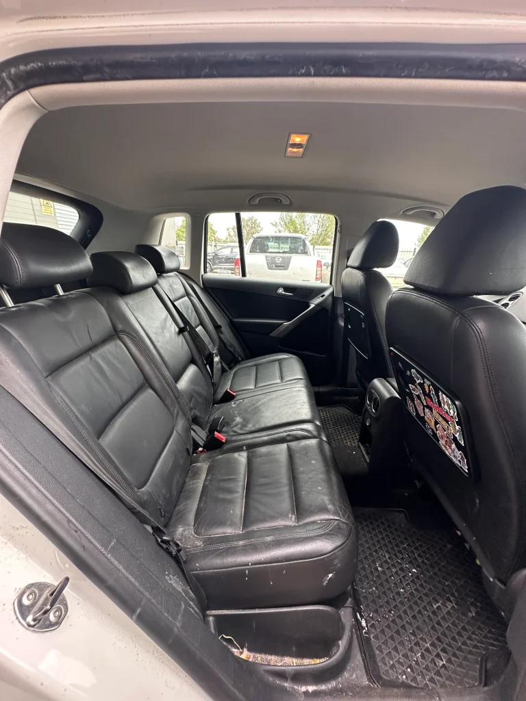 Volkswagen Tiguan 2009 White Auto Petrol