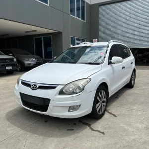 Hyundai i30cw 2010 White Auto Petrol