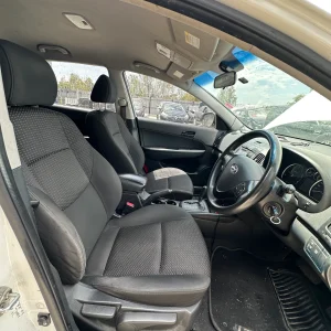 Hyundai i30cw 2010 White Auto Petrol