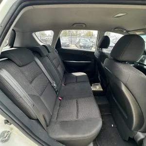 Hyundai i30cw 2010 White Auto Petrol