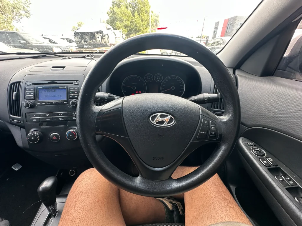 Hyundai i30cw 2010 White Auto Petrol