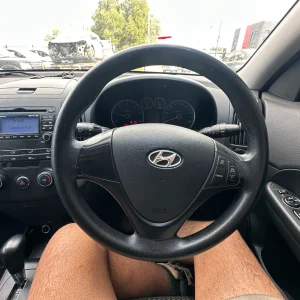 Hyundai i30cw 2010 White Auto Petrol